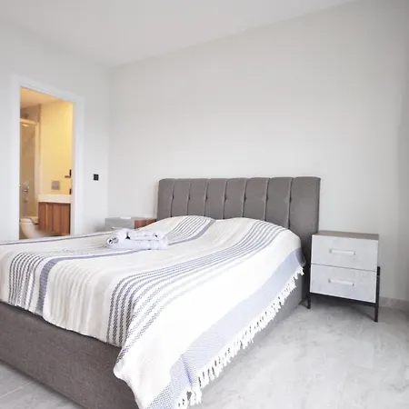 Esteban Oezel Plajli Apartament Bogazici