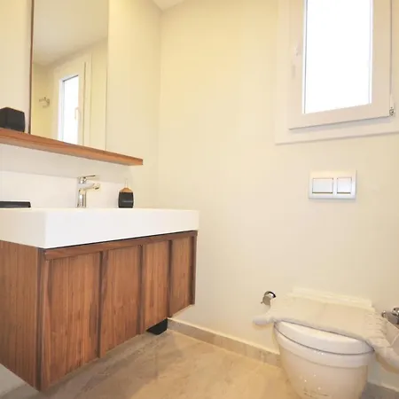 Esteban Oezel Plajli بوغازيتْشي