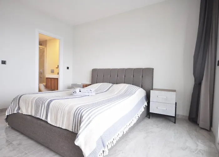 Esteban Oezel Plajli Apartament Bogazici