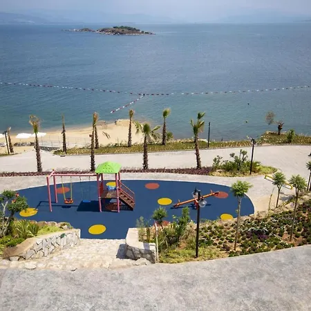 Esteban Oezel Plajli Apartment Bogazici